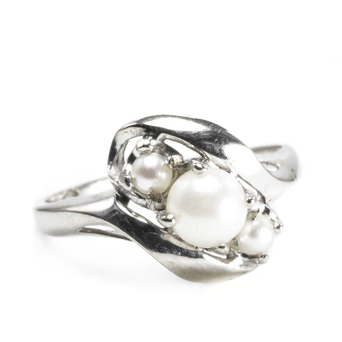 Great Lakes Boutique 10 k White Gold Pearl Ring